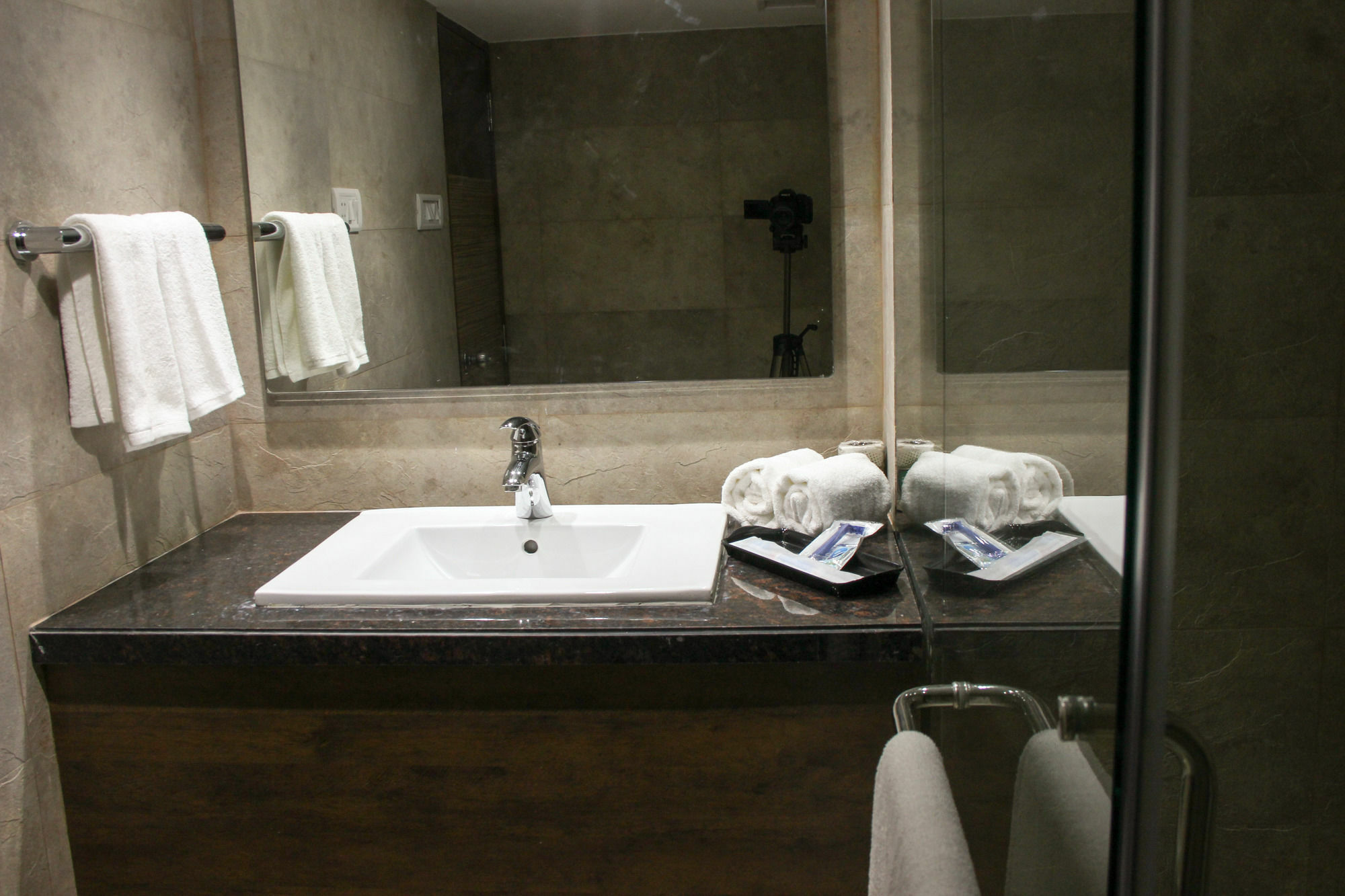 Golden Chariot The Boutique Hotel Bombay Esterno foto